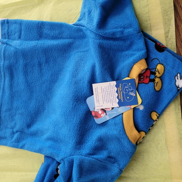 12 moth pajamas - Picture 3 of 5